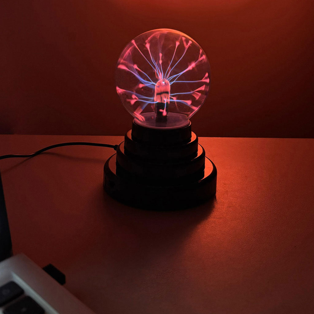 Magician’s Plasma Ball Lamp