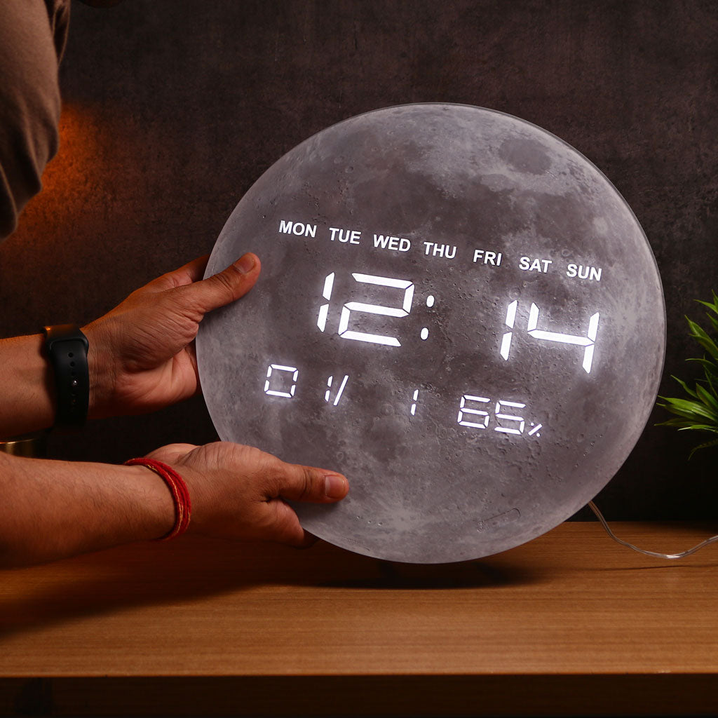 Bigsmall MoonGlow Clock