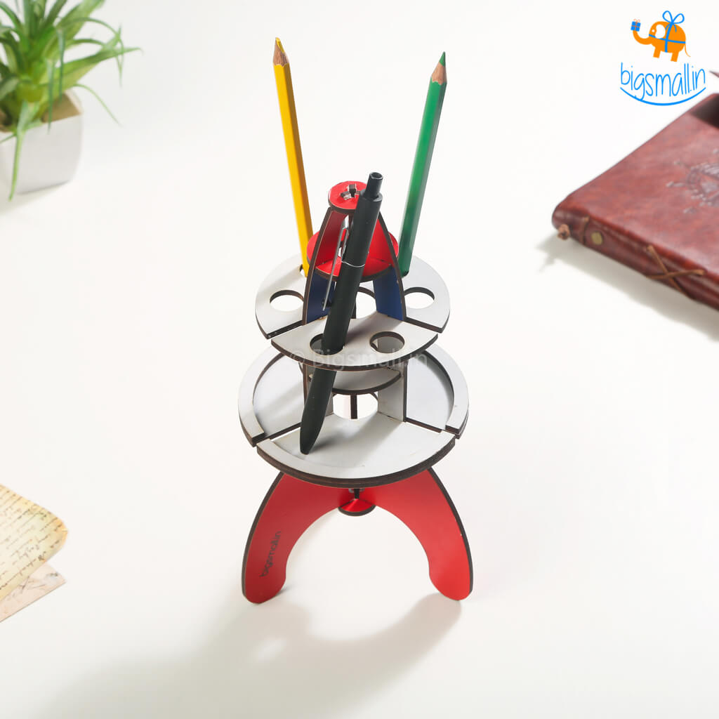 Rocket Pen Stand