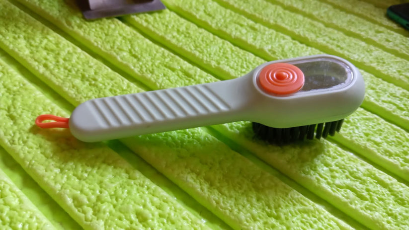 Scrubbing Brush with Built-In Soap Dispenser – Multipurpose Cleaning Brush for Shoes, Clothes and Kitchen