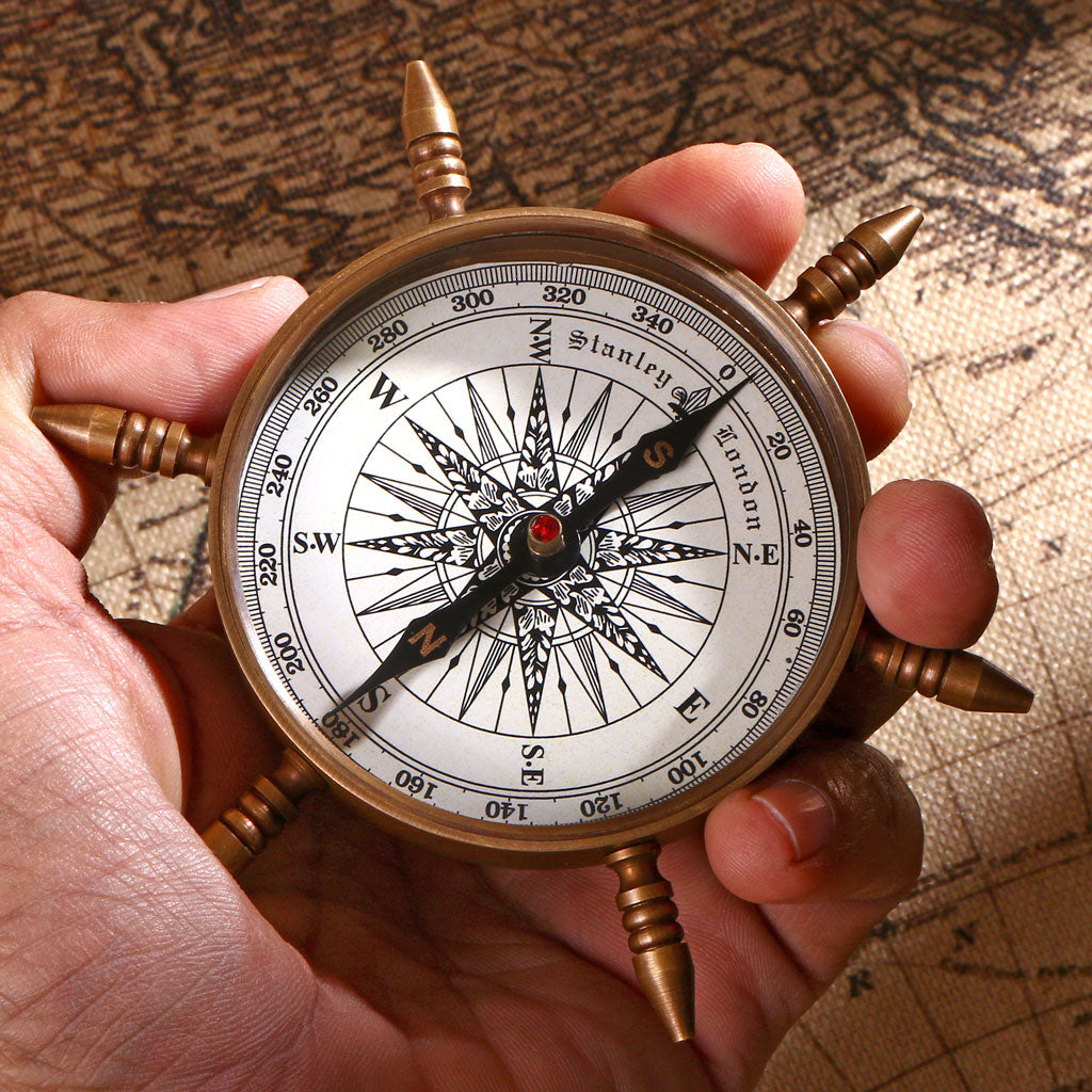 Crown & Culture Hamper