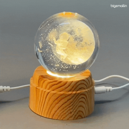 Spinning Astro Crystal Lamp